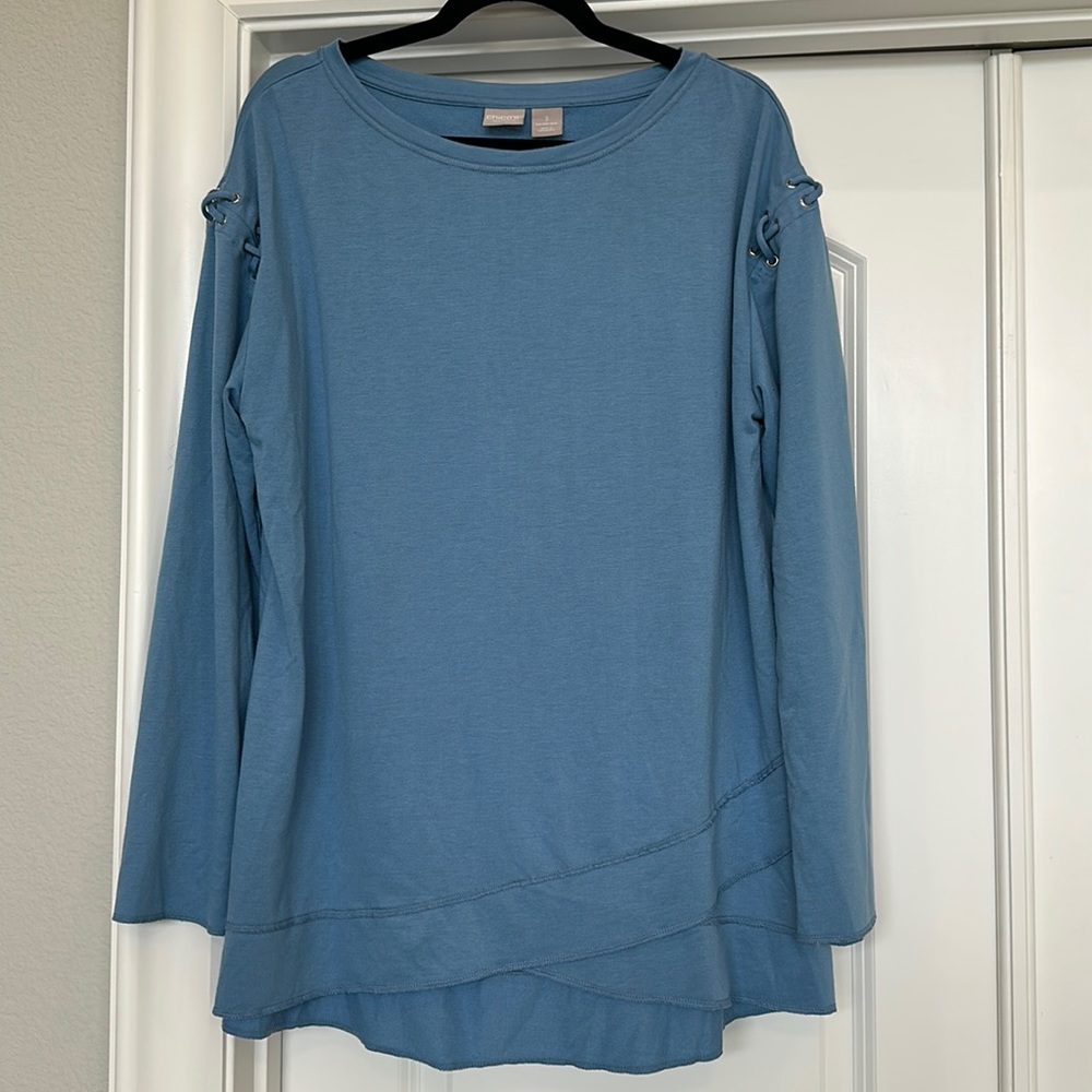 Chico's Zenergy Light Blue Long Sleeve Top Lace Up Shoulder and Layer Bottom